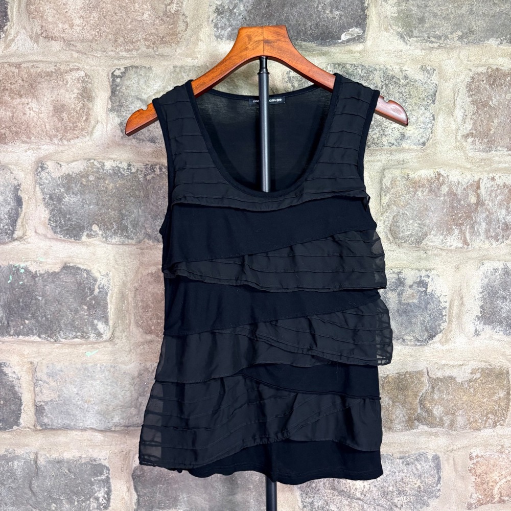 Cable & Gauge Womens Black Tiered Ruffle Front Sleeveless Knit Tank Top Medium